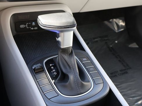 Used 2025 Hyundai Kona SEL image 36