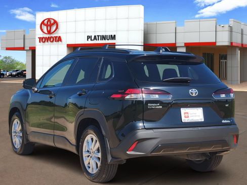 Used 2026 Toyota Corolla Cross LE w/ Moonroof Package FWD image 5
