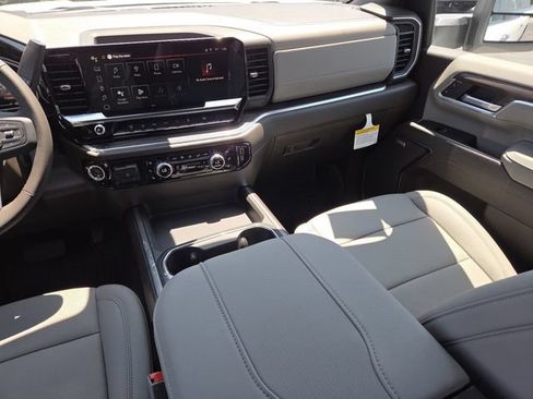 New 2026 GMC Sierra 2500 SLT w/ Max Trailering Package AWD/4WD image 35