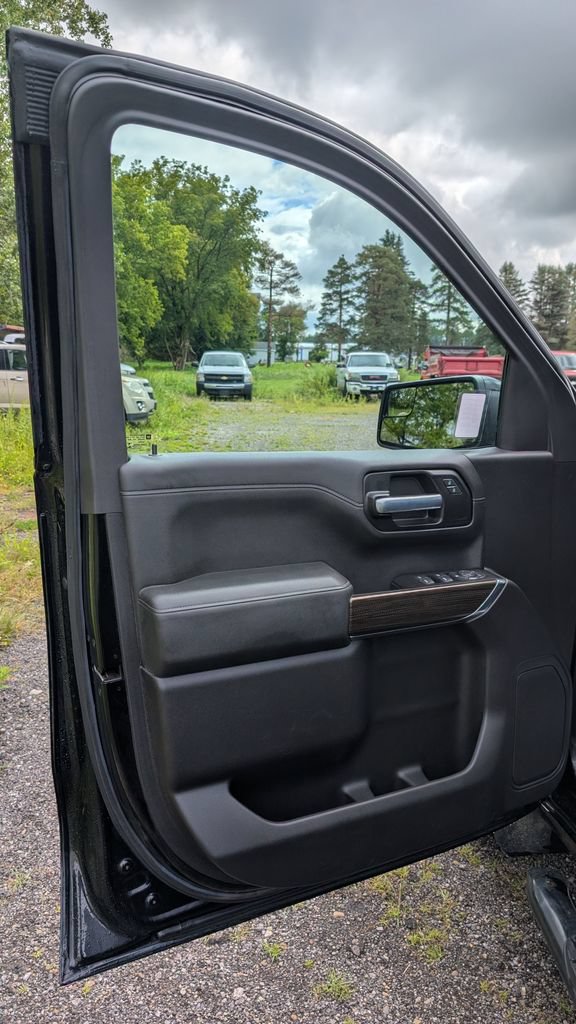 Used 2019 Chevrolet Silverado 1500 RST w/ All-Star Edition AWD/4WD image 5