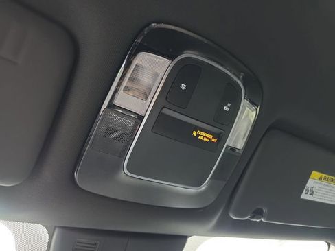 Used 2024 Hyundai Santa Cruz SE image 40