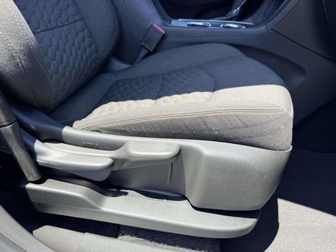 Used 2020 Chevrolet Equinox LT AWD/4WD image 9
