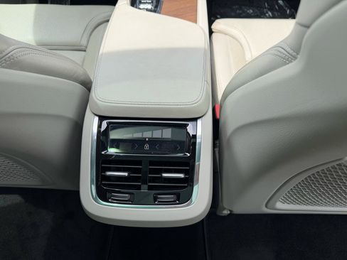 Used 2018 Volvo XC90 T6 Inscription w/ Convenience Package AWD/4WD image 32