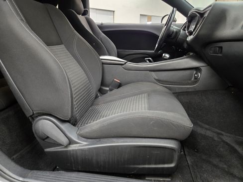 Used 2018 Dodge Challenger SXT RWD image 11