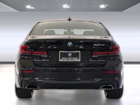 Certified 2023 BMW 530e w/ Convenience Package image 9