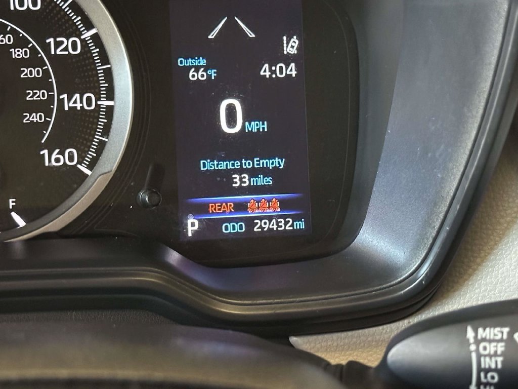 Used 2022 Toyota Corolla LE w/ LE Convenience Package FWD image 25