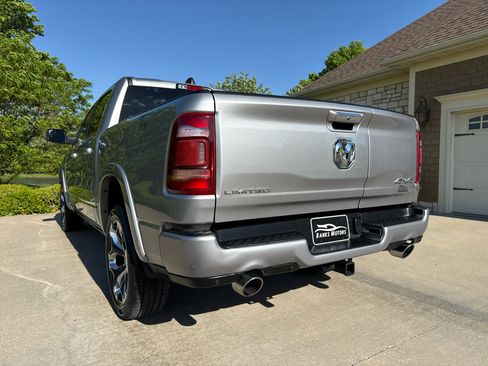 Used 2022 RAM 1500 Limited w/ Body Color Bumper Group image 4