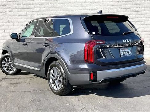 Used 2025 Kia Telluride LX FWD image 10