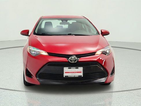 Used 2017 Toyota Corolla LE FWD image 2