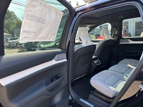 New 2025 Volvo EX90 Ultra w/ Protection Package Premier image 16