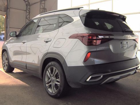 Used 2022 Kia Seltos S FWD image 4