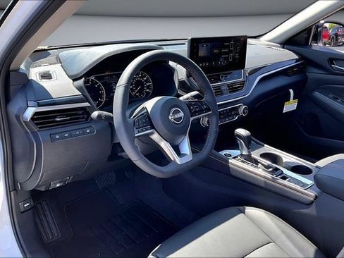 New 2026 Nissan Altima 2.5 SR FWD image 7