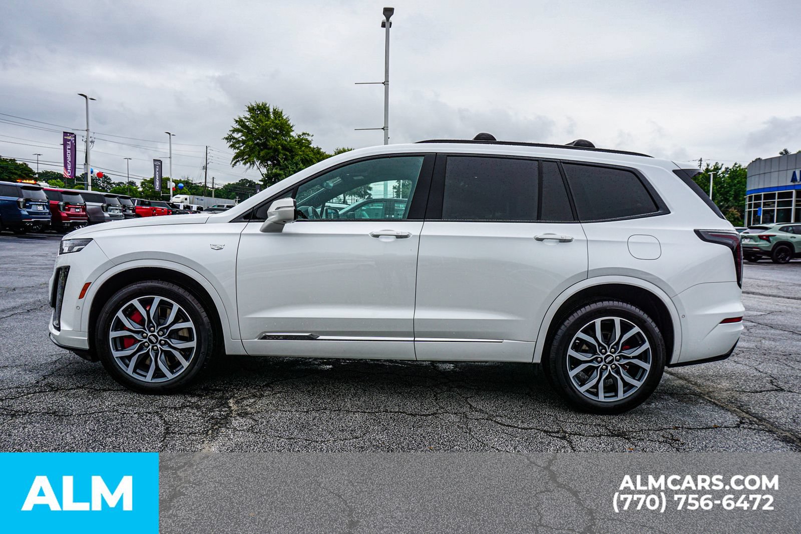 Used 2023 Cadillac XT6 Sport w/ Technology Package AWD/4WD image 9