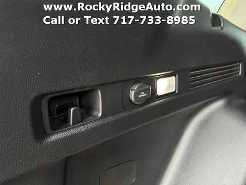 Used 2025 Honda CR-V LX image 27