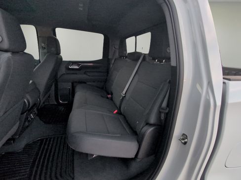 New 2025 GMC Sierra 1500 SLE w/ Preferred Package image 15