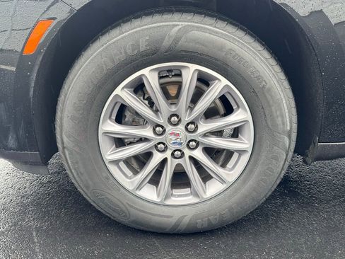 Used 2024 Buick Enclave Premium FWD image 16