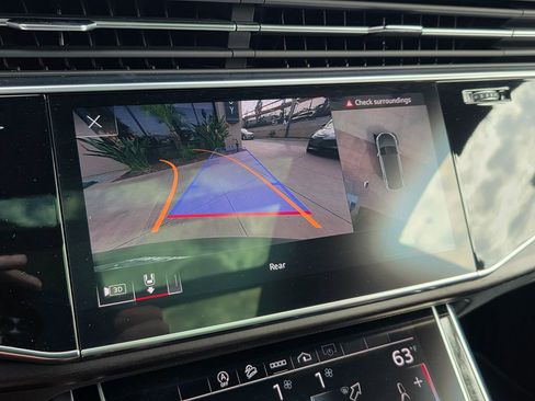 Used 2023 Audi Q8 Premium Plus image 41