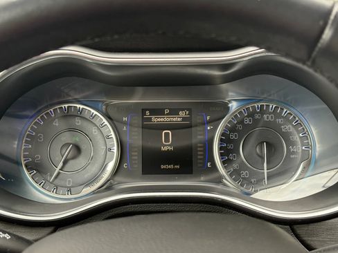 Used 2016 Chrysler 200 Limited w/ Convenience Group FWD image 22