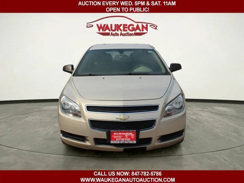 Used 2011 Chevrolet Malibu LS FWD image 2