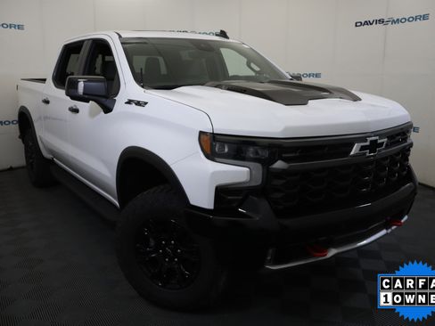 Used 2026 Chevrolet Silverado 1500 ZR2 w/ Dark Appearance Package AWD/4WD image 2