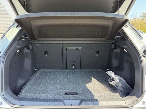 Used 2023 Volkswagen ID.4 Pro S AWD/4WD image 6