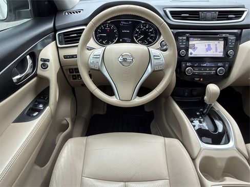 Used 2015 Nissan Rogue SL w/ SL Premium Package image 11