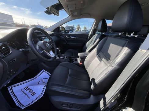 Certified 2022 Nissan Rogue Sport SL image 44