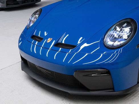 Certified 2026 Porsche 911 GT3 w/ Weissach Package RWD image 36