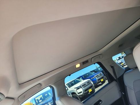 Certified 2022 Nissan Pathfinder Platinum w/ Cargo Package image 21