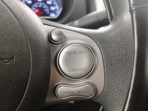 Used 2014 Nissan Versa SV FWD image 20