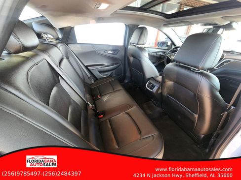 Used 2019 Chevrolet Malibu Premier w/ Sun and Wheel Package image 18