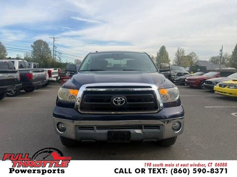 Used 2012 Toyota Tundra 4x4 CrewMax w/ SR5 Pkg image 3