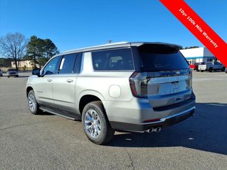 New 2026 Chevrolet Suburban Premier w/ Sun And Tow Package AWD/4WD video 3