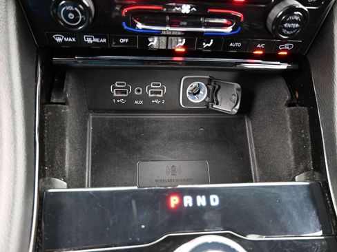 Used 2021 Jeep Grand Cherokee L Laredo w/ Luxury Tech Group I image 28