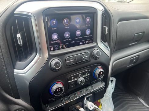 Used 2020 Chevrolet Silverado 1500 LT w/ Texas Edition RWD image 8