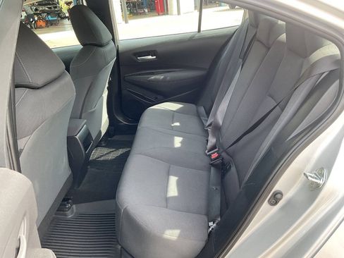 Used 2021 Toyota Corolla LE FWD image 35