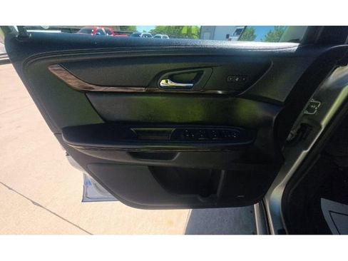 Used 2016 GMC Acadia Denali AWD/4WD image 7
