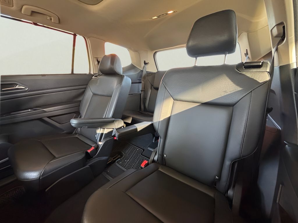 Used 2019 Volkswagen Atlas SE w/ Panoramic Sunroof Package FWD image 12