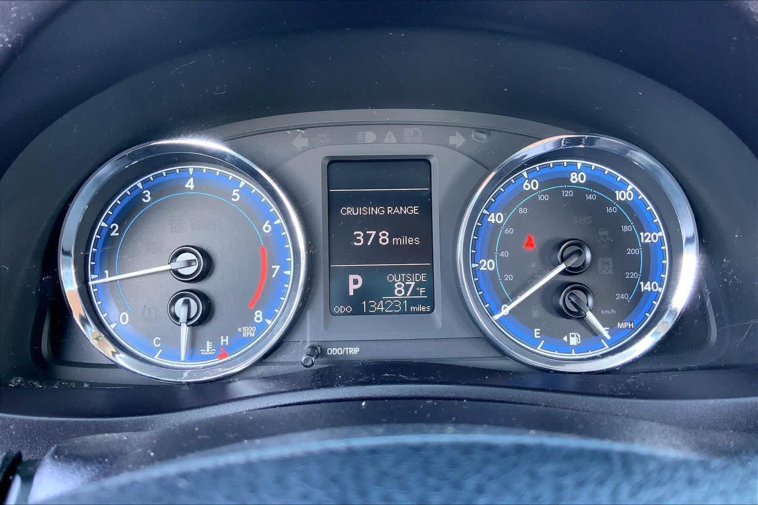 Used 2018 Toyota Corolla LE FWD image 25