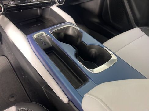 New 2026 Chevrolet Equinox EV LT image 24