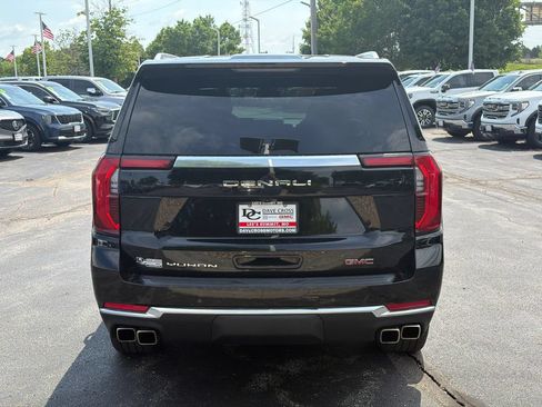 Used 2025 GMC Yukon XL Denali AWD/4WD image 6