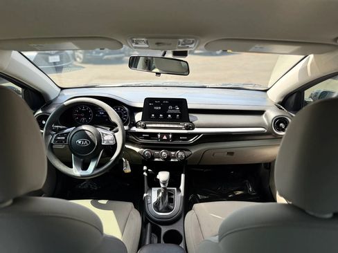 Used 2020 Kia Forte LXS FWD image 21