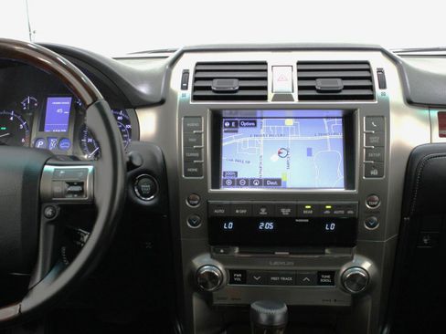 Used 2018 Lexus GX 460 Premium w/ Premium Package AWD/4WD image 55