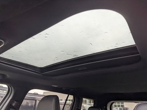 New 2025 Jeep Grand Cherokee L Altitude image 10