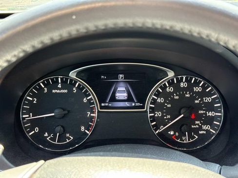 Used 2016 Nissan Altima 3.5 SL FWD image 27