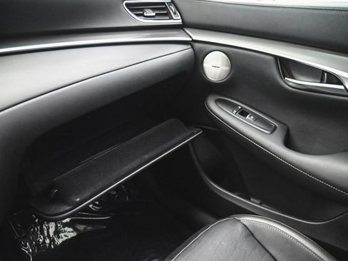 Used 2024 INFINITI QX50 Luxe image 17