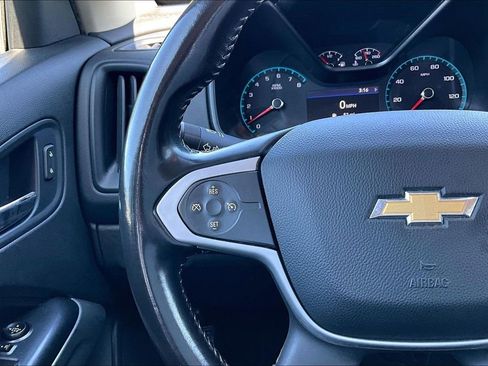 Used 2020 Chevrolet Colorado LT RWD image 12