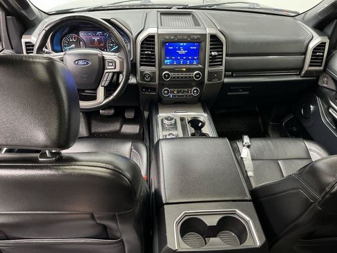 Used 2020 Ford Expedition XLT w/ Equipment Group 202A AWD/4WD image 3