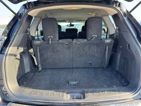 Used 2016 Nissan Pathfinder SV w/ SV Cold Weather Package AWD/4WD image 22
