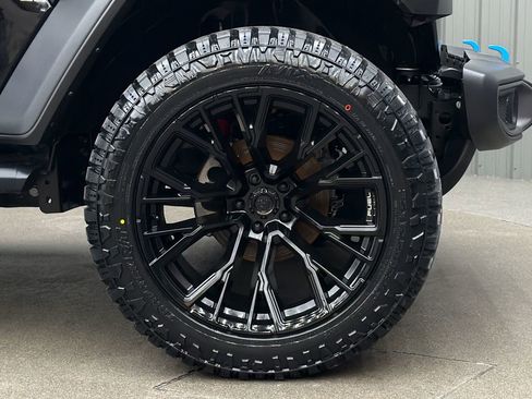 Used 2023 Jeep Wrangler Unlimited Rubicon 4xe w/ Cold Weather Group image 9